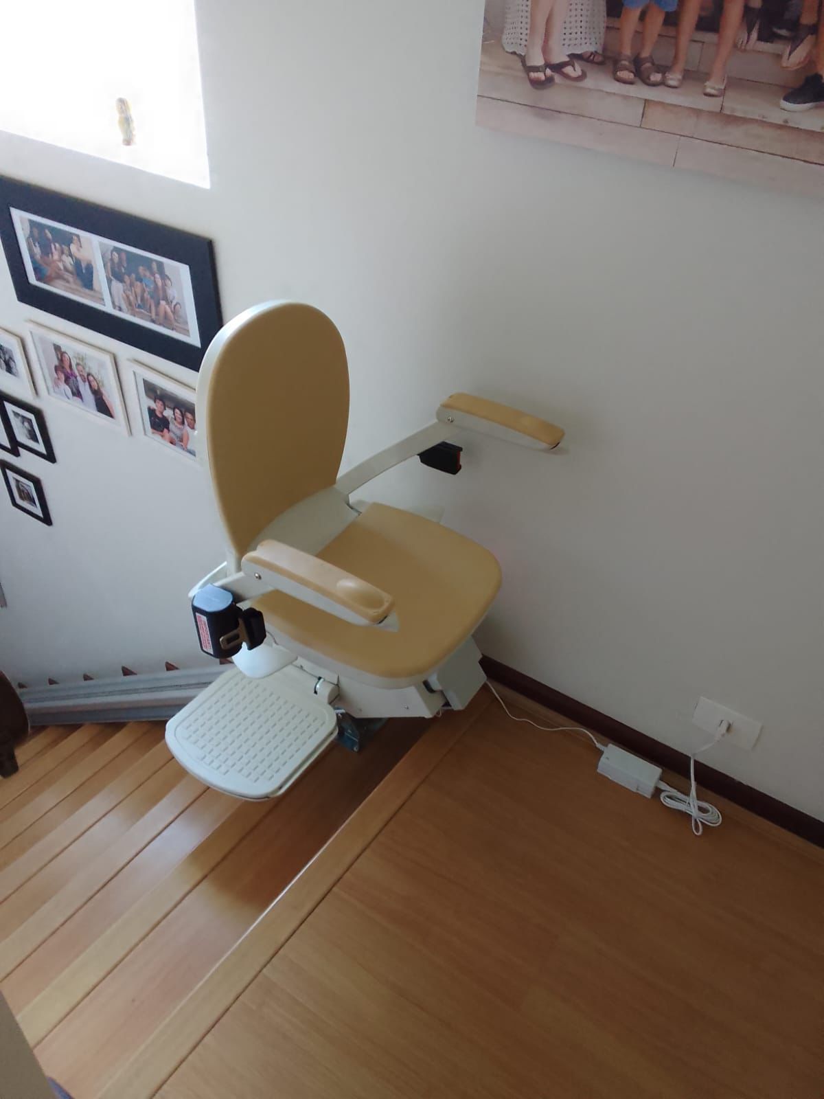 Como Escolher a Melhor Cadeira Elevatória para PNE: Dicas Práticas da IMB Brasil”